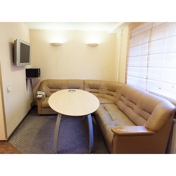 Ресторанный сервис бронирования столиков menu-rest.com - Интерьер ресторана "Максима Хотелс"