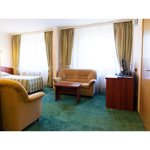 Ресторанный сервис бронирования столиков menu-rest.com - Интерьер ресторана "Максима Хотелс"