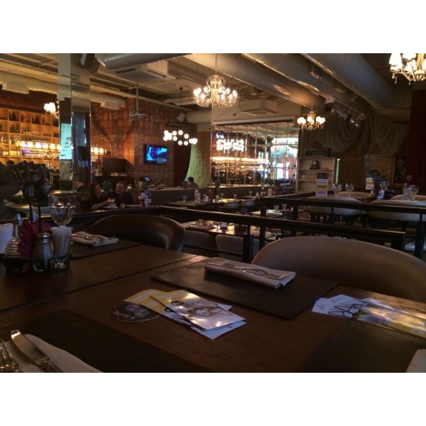 Ресторанный сервис бронирования столиков menu-rest.com - Интерьер ресторана "Ян Примус"