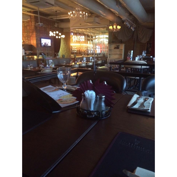 Ресторанный сервис бронирования столиков menu-rest.com - Интерьер ресторана "Ян Примус"