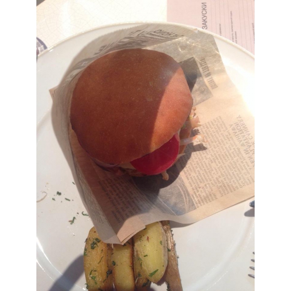 Ресторанный сервис бронирования столиков menu-rest.com - Интерьер ресторана "Cheapside Бургер Бистро"