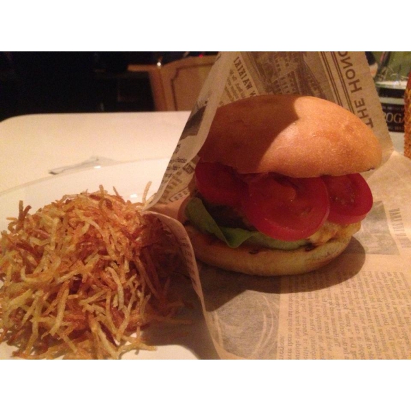 Ресторанный сервис бронирования столиков menu-rest.com - Интерьер ресторана "Cheapside Бургер Бистро"