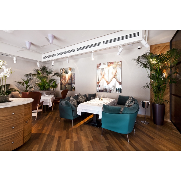 Ресторанный сервис бронирования столиков menu-rest.com - Интерьер ресторана "Selfie"