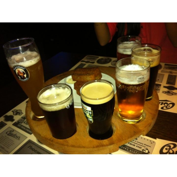 Ресторанный сервис бронирования столиков menu-rest.com - Интерьер ресторана "Budweiser Budvar"