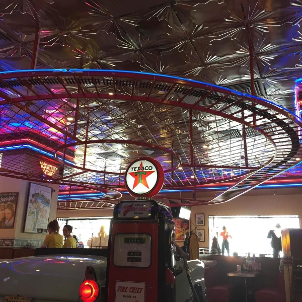 Ресторанный сервис бронирования столиков menu-rest.com - Интерьер ресторана "Beverly Hills Diner"