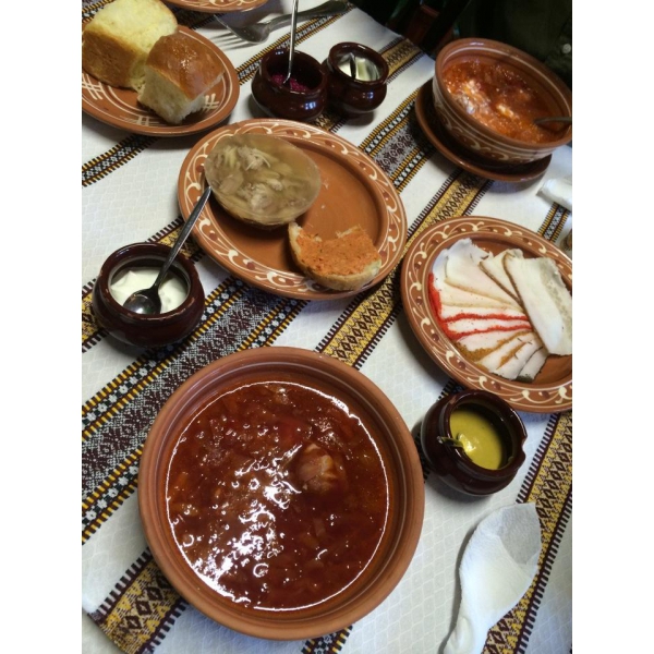 Ресторанный сервис бронирования столиков menu-rest.com - Интерьер ресторана "Тарас Бульба"