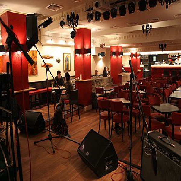 Ресторанный сервис бронирования столиков menu-rest.com - Интерьер ресторана "Союз композиторов"