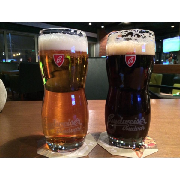 Ресторанный сервис бронирования столиков menu-rest.com - Интерьер ресторана "Брудер"