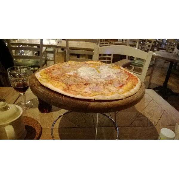 Ресторанный сервис бронирования столиков menu-rest.com - Интерьер ресторана "Чентрале"