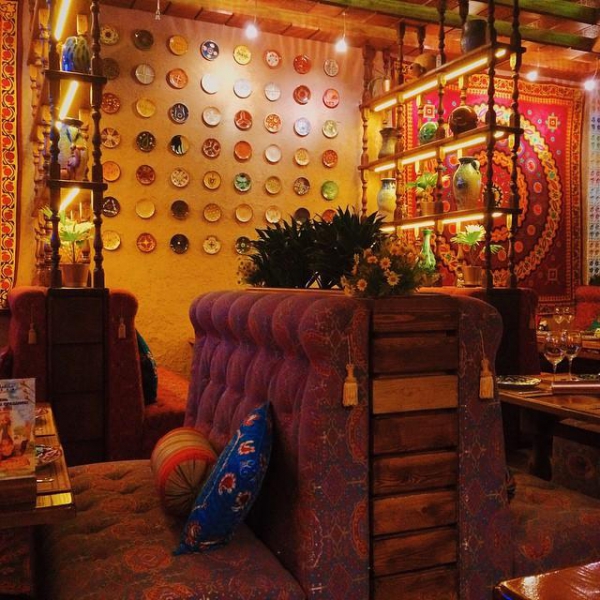 Ресторанный сервис бронирования столиков menu-rest.com - Интерьер ресторана "Павлин-Мавлин"