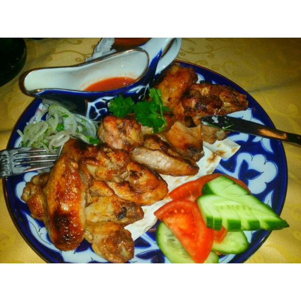 Ресторанный сервис бронирования столиков menu-rest.com - Интерьер ресторана "Караван One"