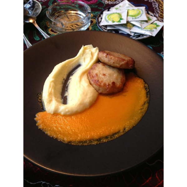 Ресторанный сервис бронирования столиков menu-rest.com - Интерьер ресторана "Вгости"