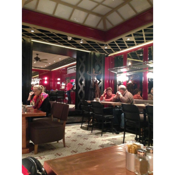 Ресторанный сервис бронирования столиков menu-rest.com - Интерьер ресторана "KITCHENETTE"