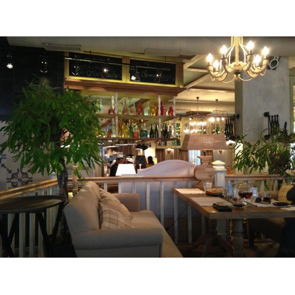 Ресторанный сервис бронирования столиков menu-rest.com - Интерьер ресторана "Цыцыла"