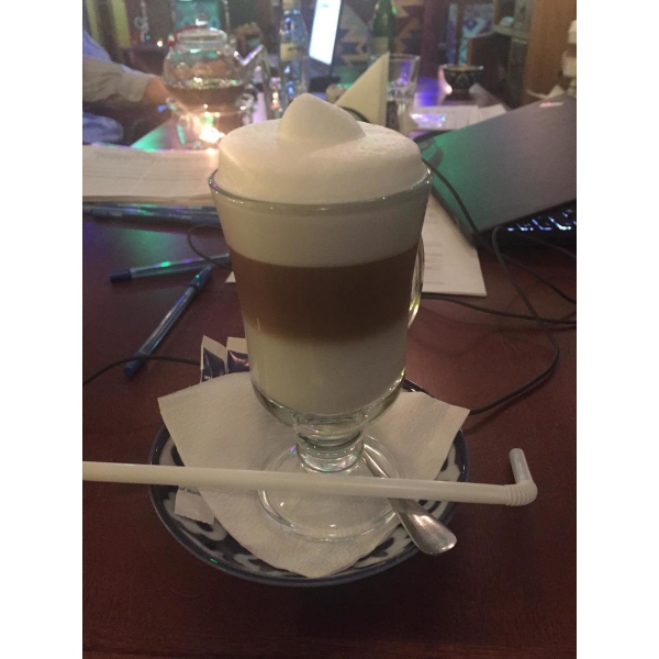 Ресторанный сервис бронирования столиков menu-rest.com - Интерьер ресторана "Изюм"