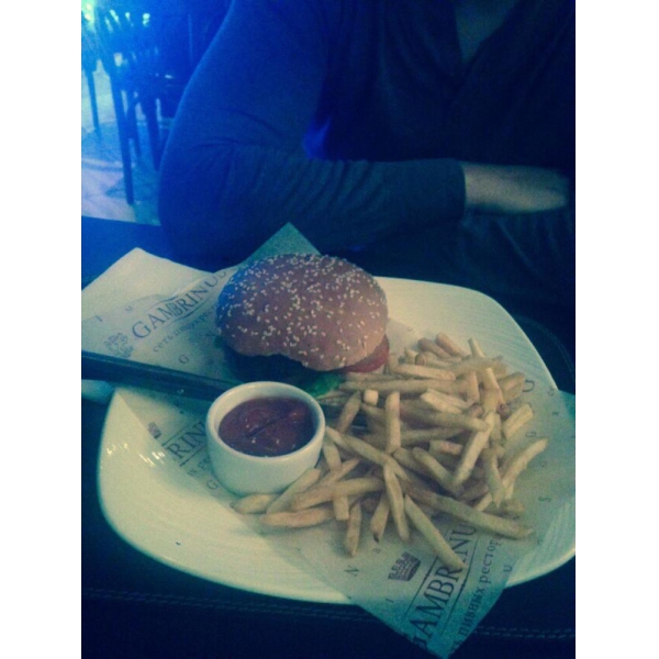 Ресторанный сервис бронирования столиков menu-rest.com - Интерьер ресторана "Гамбринус"