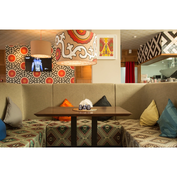 Ресторанный сервис бронирования столиков menu-rest.com - Интерьер ресторана "Изюм"