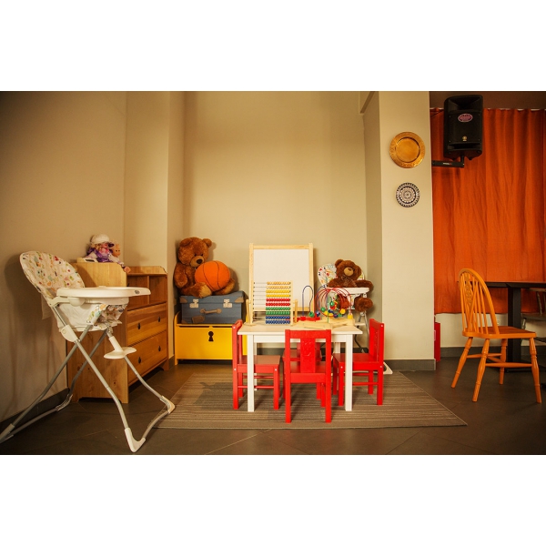 Ресторанный сервис бронирования столиков menu-rest.com - Интерьер ресторана "Изюм"