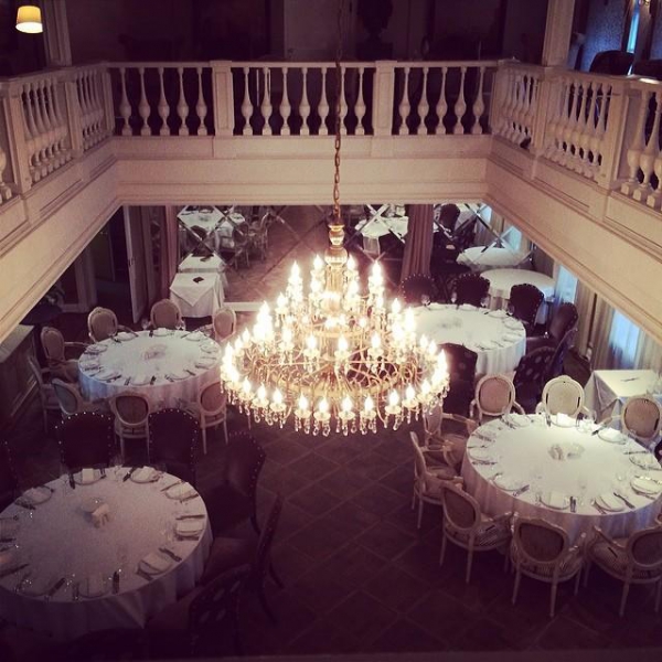 Ресторанный сервис бронирования столиков menu-rest.com - Интерьер ресторана "Гусятникоff"