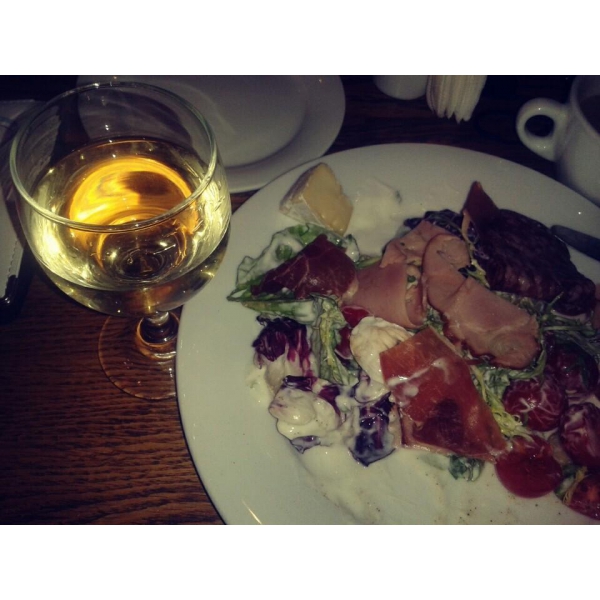 Ресторанный сервис бронирования столиков menu-rest.com - Интерьер ресторана "Correa`s"