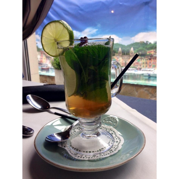 Ресторанный сервис бронирования столиков menu-rest.com - Интерьер ресторана "La Taverna"