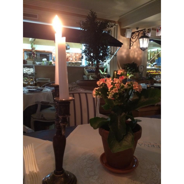 Ресторанный сервис бронирования столиков menu-rest.com - Интерьер ресторана "La Taverna"