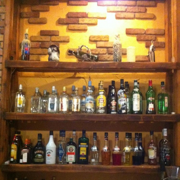 Ресторанный сервис бронирования столиков menu-rest.com - Интерьер ресторана "ИТАЛОНИЯ"