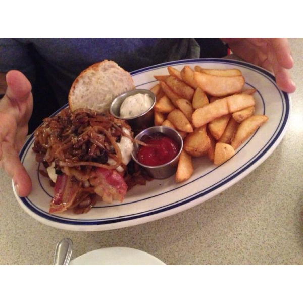 Ресторанный сервис бронирования столиков menu-rest.com - Интерьер ресторана "Frendys Diner"