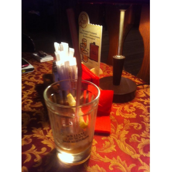 Ресторанный сервис бронирования столиков menu-rest.com - Интерьер ресторана "Альпен Хофф"