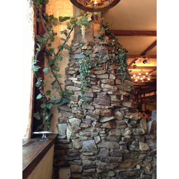 Ресторанный сервис бронирования столиков menu-rest.com - Интерьер ресторана "Долина Солнца"