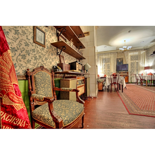 Ресторанный сервис бронирования столиков menu-rest.com - Интерьер ресторана "Дача на Покровке"