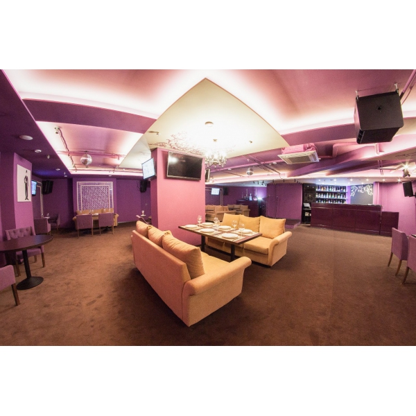 Ресторанный сервис бронирования столиков menu-rest.com - Интерьер ресторана "Арт кафе Рояль"