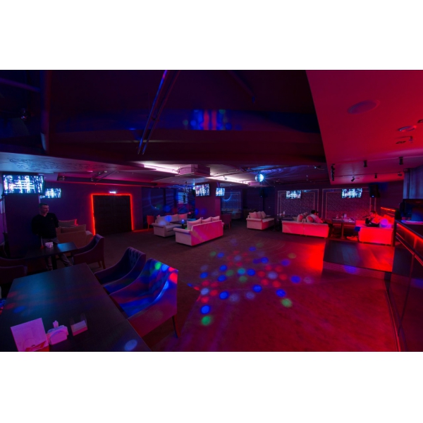 Ресторанный сервис бронирования столиков menu-rest.com - Интерьер ресторана "Арт кафе Рояль"