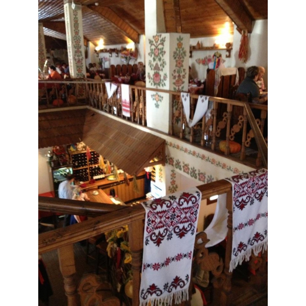 Ресторанный сервис бронирования столиков menu-rest.com - Интерьер ресторана "Вечера на хуторе"