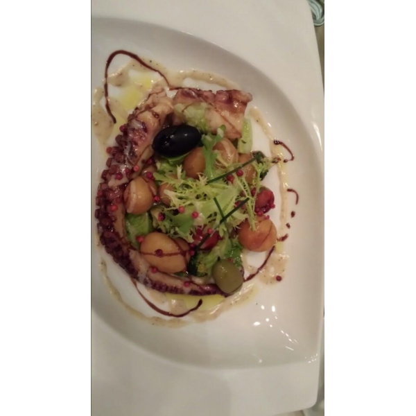 Ресторанный сервис бронирования столиков menu-rest.com - Интерьер ресторана "РаГу"