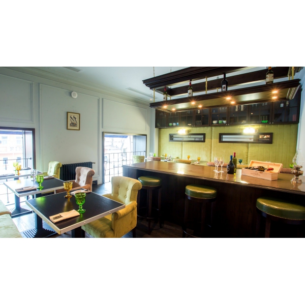 Ресторанный сервис бронирования столиков menu-rest.com - Интерьер ресторана "Queen V"