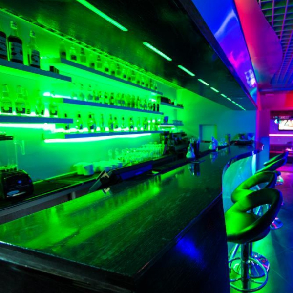 Ресторанный сервис бронирования столиков menu-rest.com - Интерьер ресторана "Звезда"