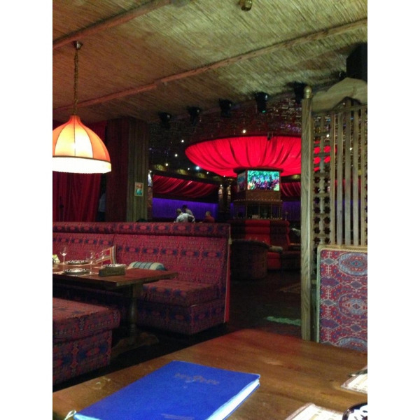 Ресторанный сервис бронирования столиков menu-rest.com - Интерьер ресторана "Павлин-Мавлин"