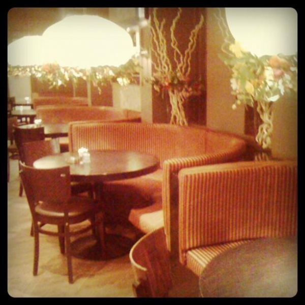 Ресторанный сервис бронирования столиков menu-rest.com - Интерьер ресторана "Bora Bora Cafe"