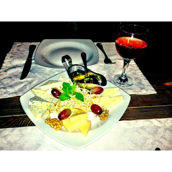 Ресторанный сервис бронирования столиков menu-rest.com - Интерьер ресторана "Гранатовый сад"