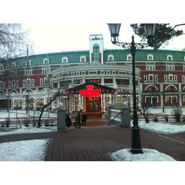 Ресторанный сервис бронирования столиков menu-rest.com - Интерьер ресторана "Империал Парк Отель & SPA"