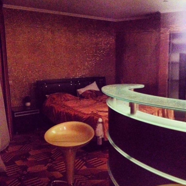 Ресторанный сервис бронирования столиков menu-rest.com - Интерьер ресторана "Юна-Life"