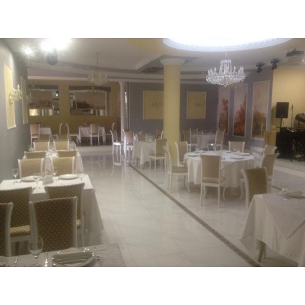 Ресторанный сервис бронирования столиков menu-rest.com - Интерьер ресторана "Бургон Йоши"