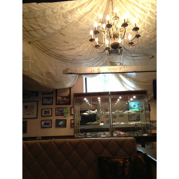 Ресторанный сервис бронирования столиков menu-rest.com - Интерьер ресторана "Маски"