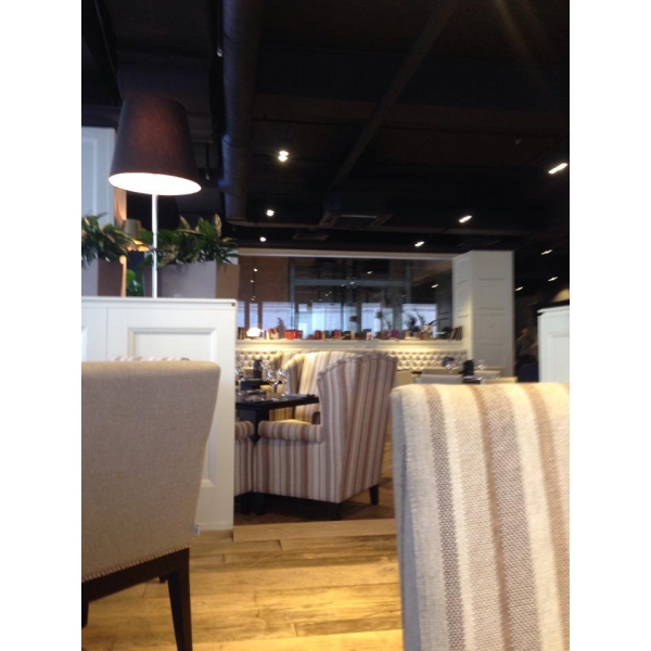 Ресторанный сервис бронирования столиков menu-rest.com - Интерьер ресторана "Happy Bones"