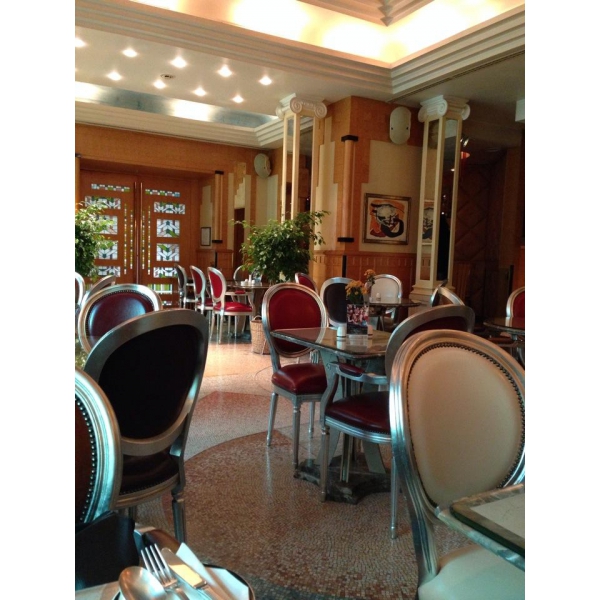 Ресторанный сервис бронирования столиков menu-rest.com - Интерьер ресторана "Ля Гурмэ"