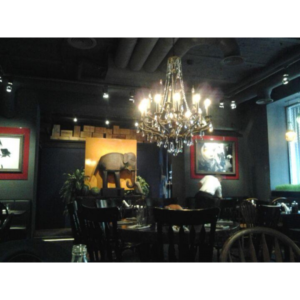 Ресторанный сервис бронирования столиков menu-rest.com - Интерьер ресторана "Roni"