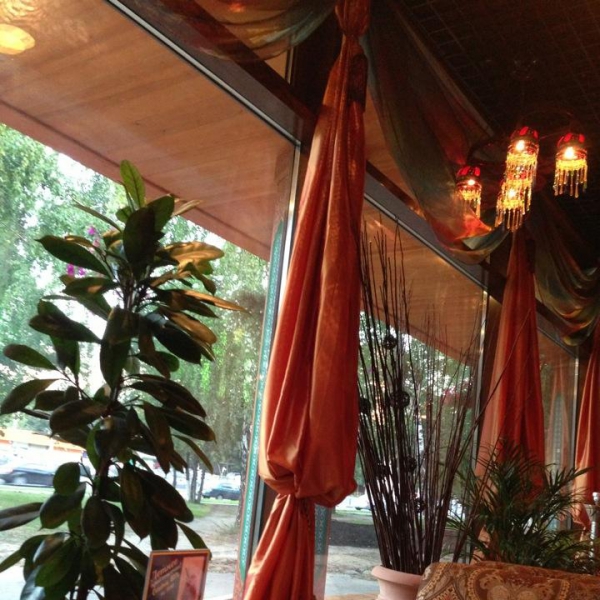 Ресторанный сервис бронирования столиков menu-rest.com - Интерьер ресторана "Алайский базар"