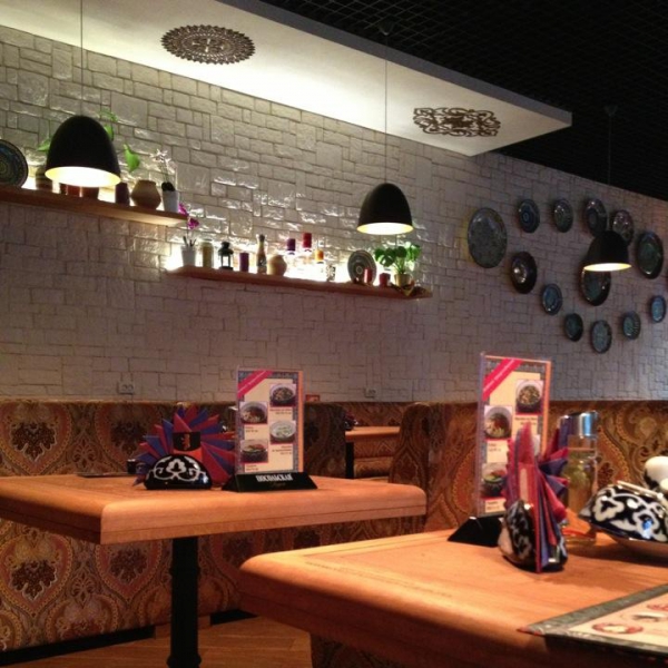 Ресторанный сервис бронирования столиков menu-rest.com - Интерьер ресторана "Алайский базар"