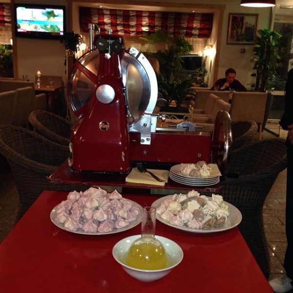 Ресторанный сервис бронирования столиков menu-rest.com - Интерьер ресторана "Il Pomodoro"